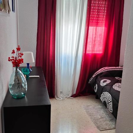 Apartamento Frente A Palacio De Congresos Sevilla Kültér fotó
