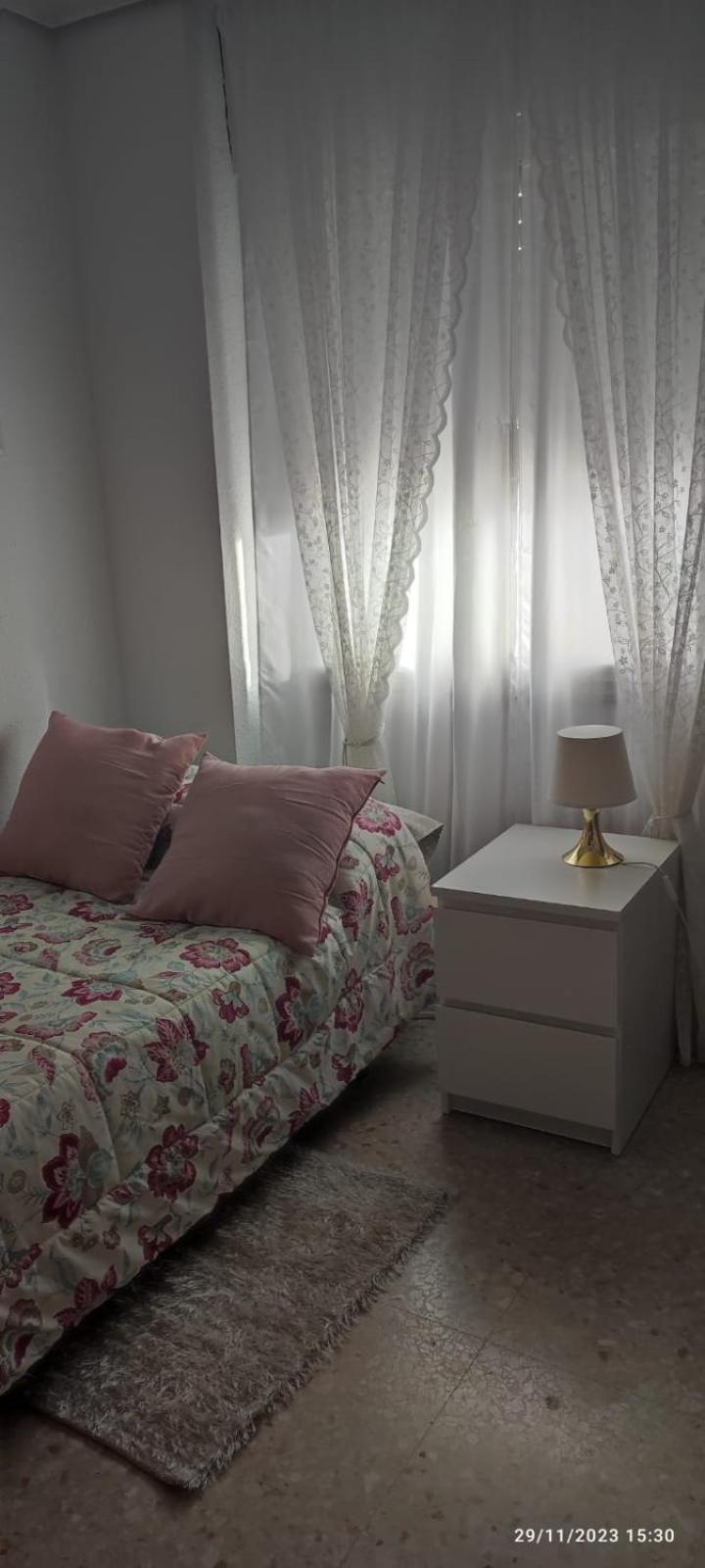 Apartamento Frente A Palacio De Congresos Sevilla Kültér fotó