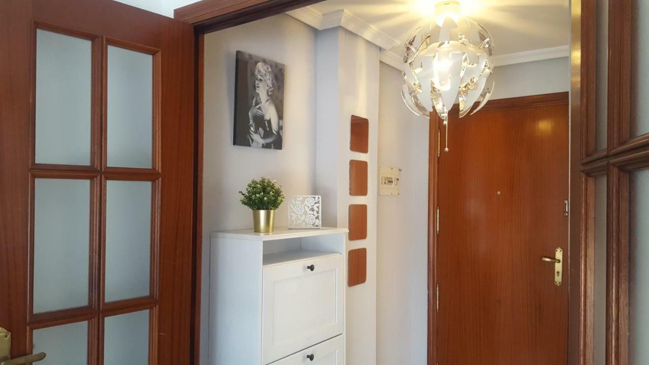 Apartamento Frente A Palacio De Congresos Sevilla Kültér fotó