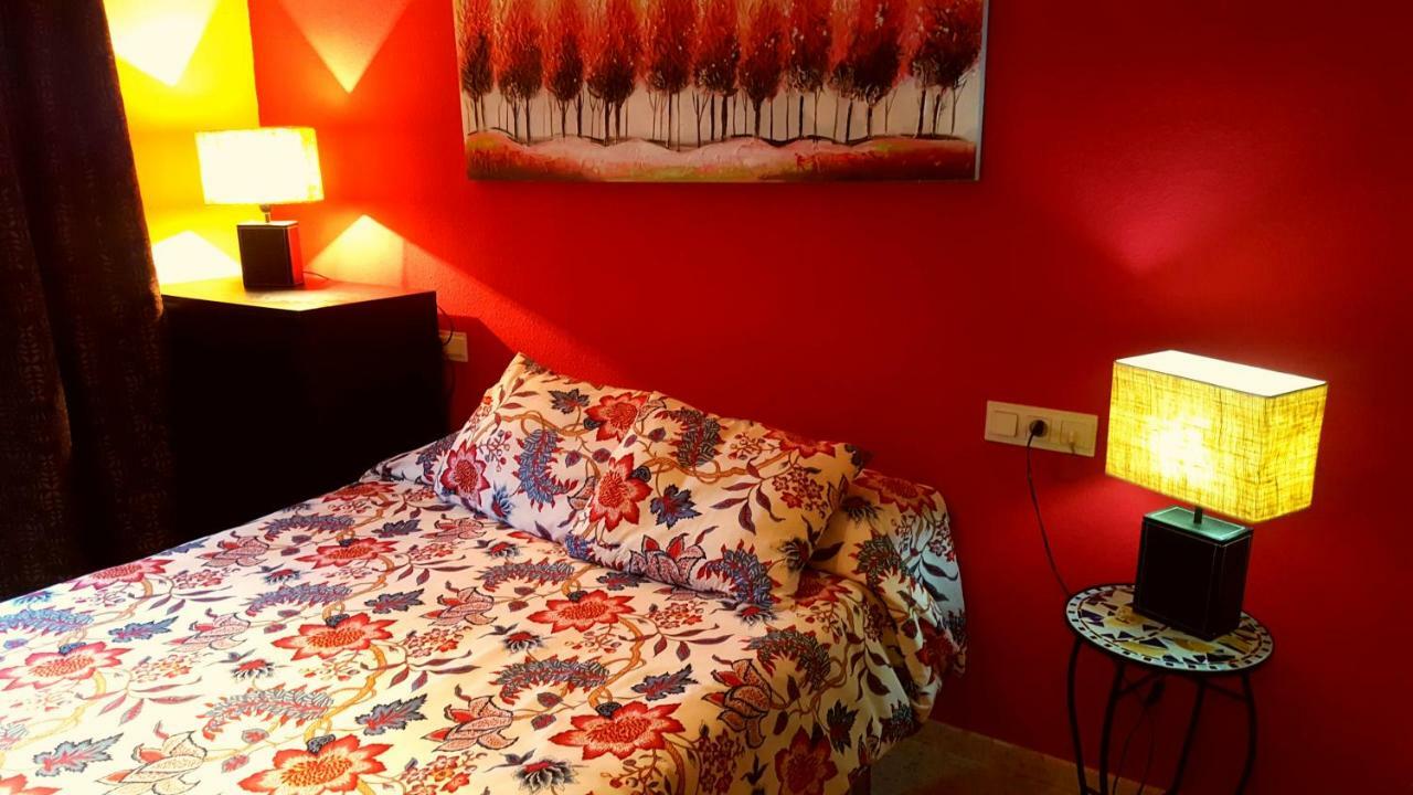 Apartamento Frente A Palacio De Congresos Sevilla Kültér fotó